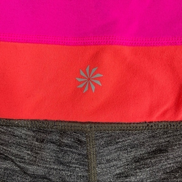 Athleta Chaturanga Colorblock Capri Leggings. Size Small - Picture 6 of 8